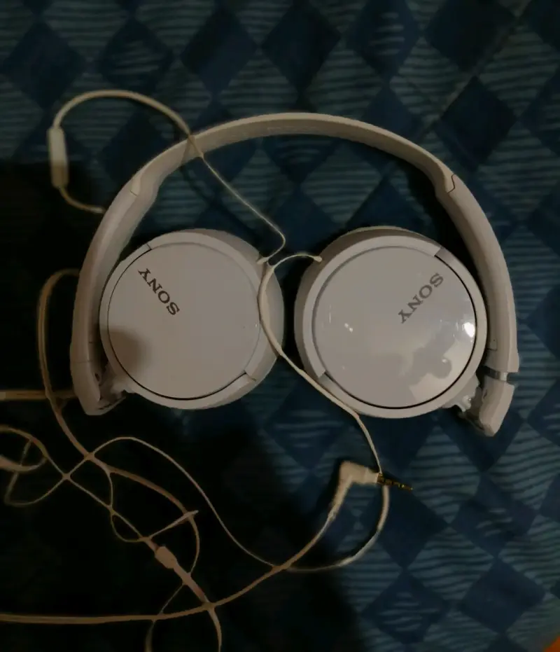 Audífonos Sony plegables