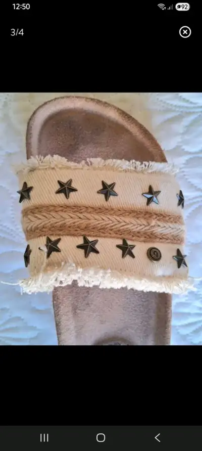Sandalias de plataforma con estrellas decorativas - miniatura 3