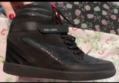 Zapatillas adidas Selena Gomez tallas 35 asta 40 - miniatura 3