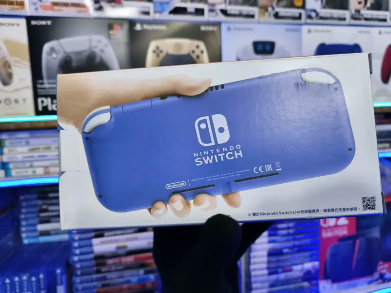 Consola Nintendo Switch Lite nueva en caja - 4
