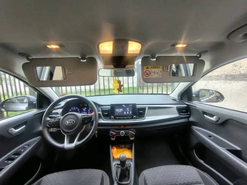 Auto Kia Rio 4 año  2021 en excelente estado - 5