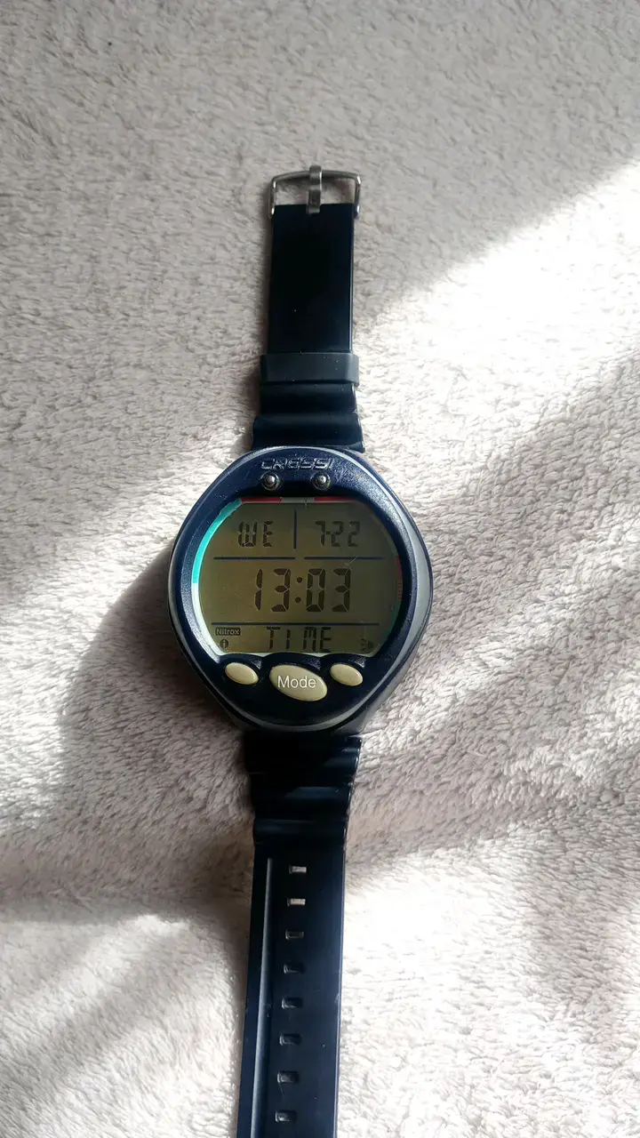 Reloj de buceo Cressi con funciones avanzadas - 1