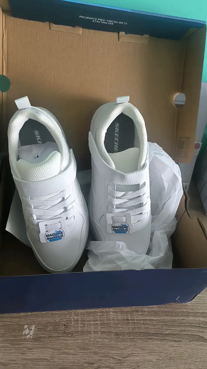 Zapatillas deportivas blancas para niños con velcro - 2