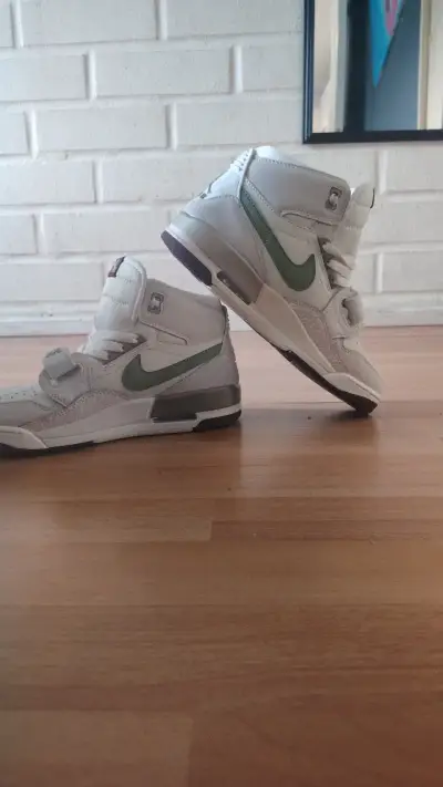 zapatillas Jordan legacy 312 el año del dragon - miniatura 2