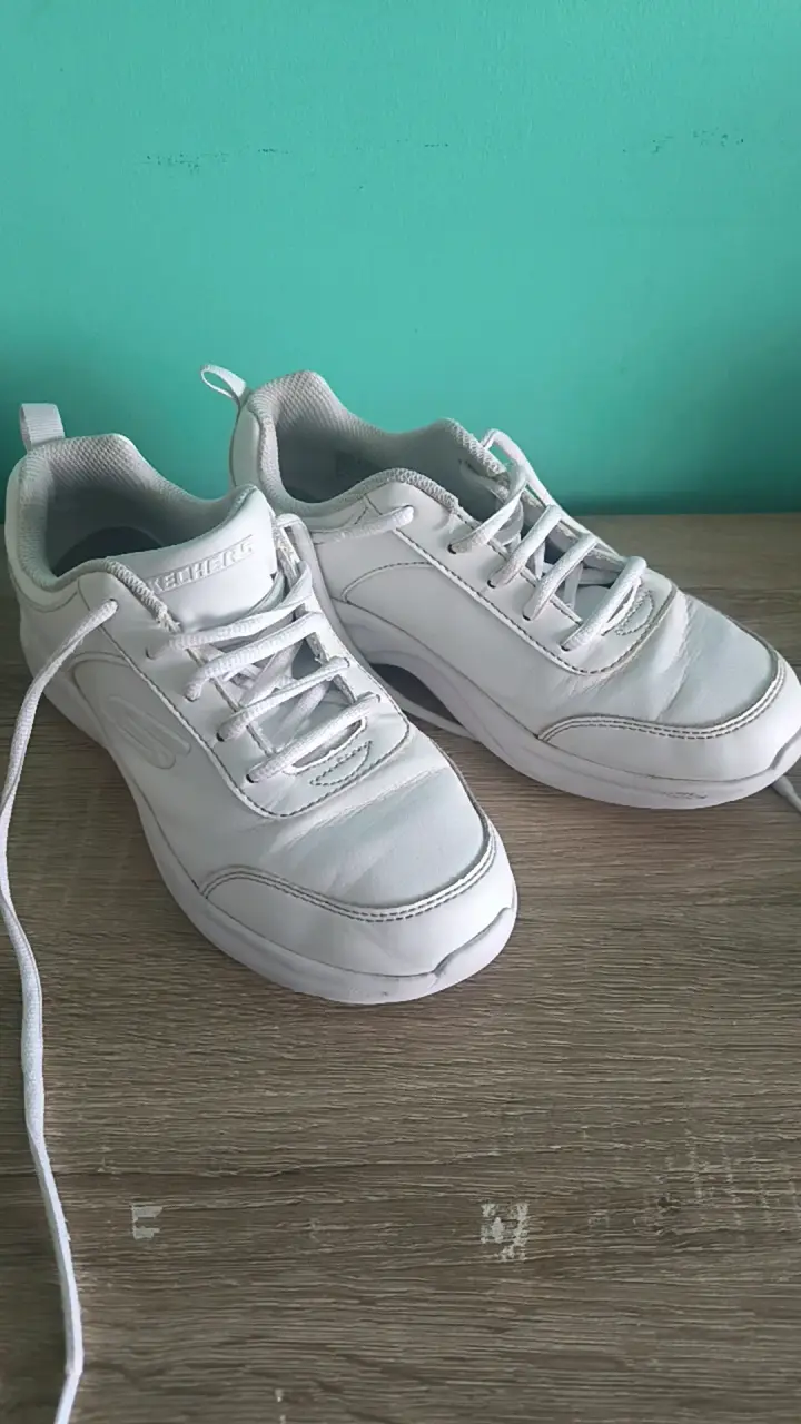 Zapatillas deportivas blancas para niña - 1