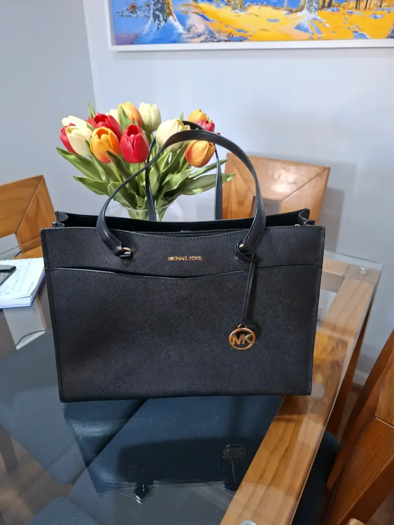 Bolso tote Michael Kors negro elegante - 2