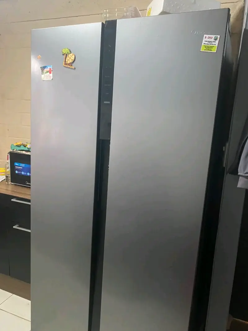 Refrigerador Side by Side Daewoo en buen estado