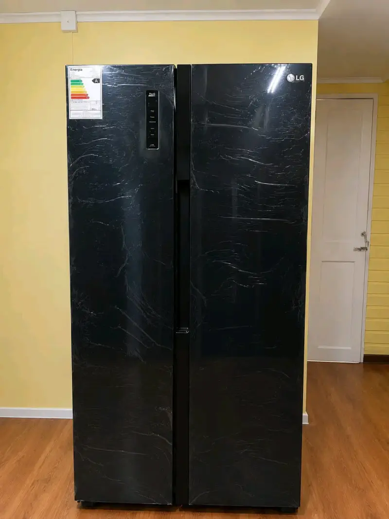 Refrigerador side by side amplio y moderno - 2
