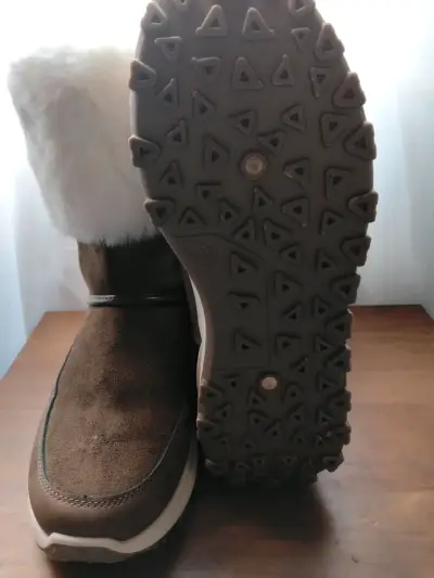 Botas de invierno con forro de piel sintética - miniatura 2