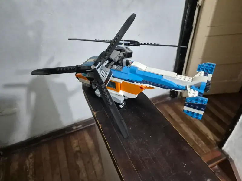 Helicóptero  LEGO Creator - 2