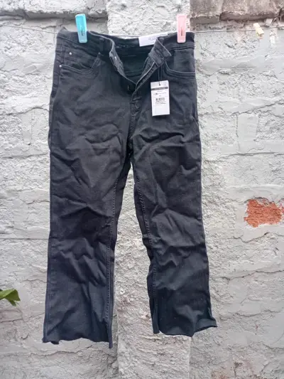 Pantalones negros flare talla 40 - miniatura 2