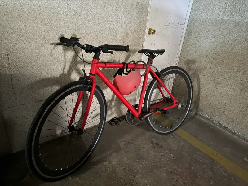 Bicicleta Fixie roja de una velocidad - 1