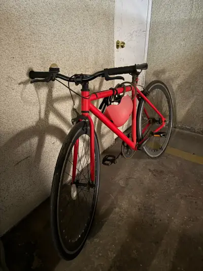 Bicicleta Fixie roja de una velocidad - miniatura 2