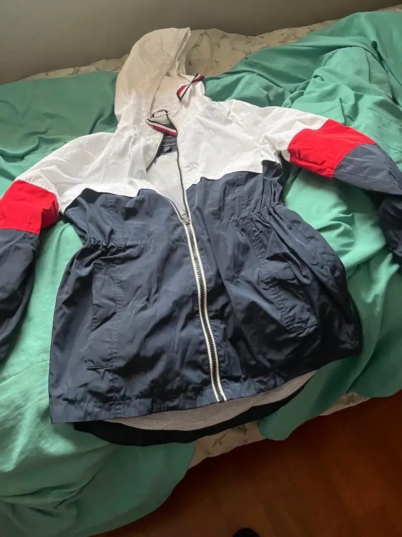 Cortaviento Tommy Hilfiger tricolor con capucha - 6