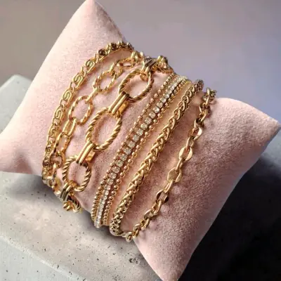 aros de acero inoxidable dorados y pulseras - miniatura 6