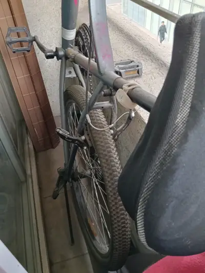 Bicicleta montaña Ozark Trail negra y rosa - miniatura 2