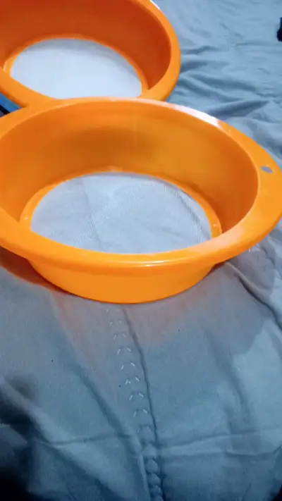 Colador de cocina plástico naranja - miniatura 3