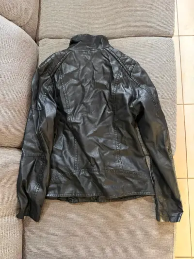 Chaqueta de cuero negra talla L - miniatura 2