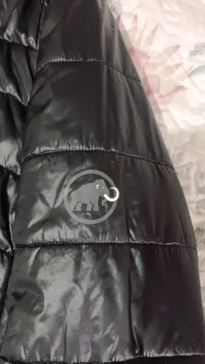 Chaqueta de plumas negra Mammut para invierno - miniatura 1