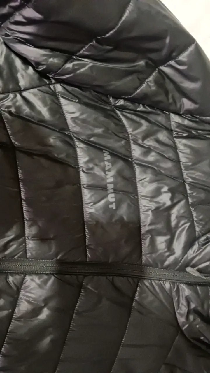 Chaqueta de plumas negra Mammut para invierno - 3