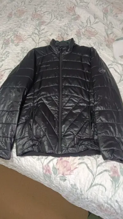 Chaqueta de plumas negra Mammut para invierno - miniatura 4