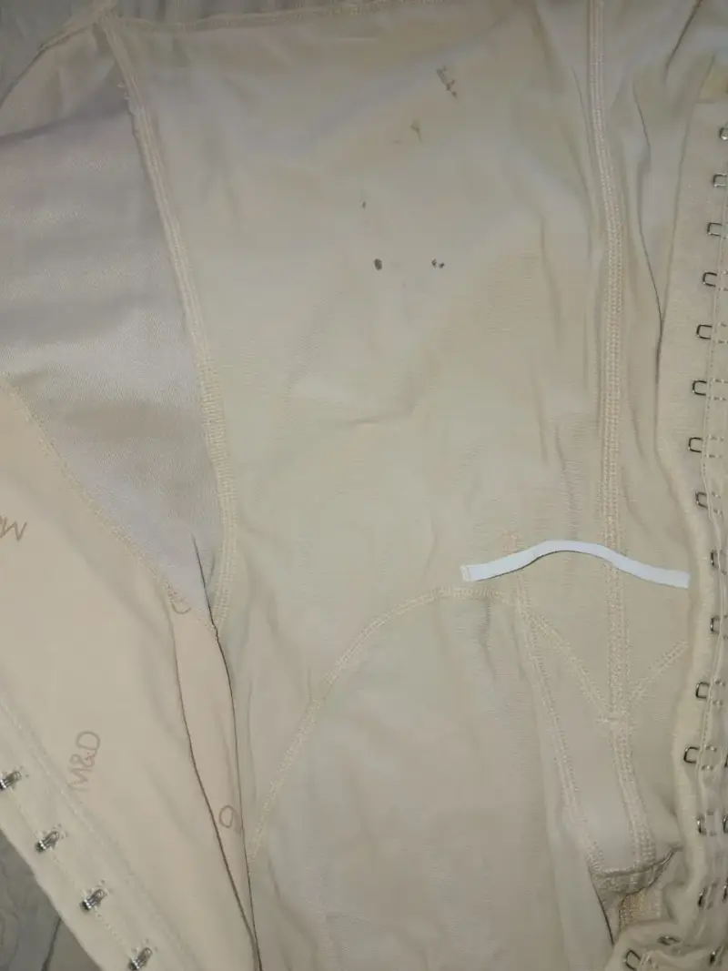 Faja post operatoria beige con cierre frontal - 4