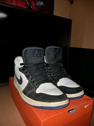 Zapatillas deportivas Air Jordan negras y blancas - miniatura 3