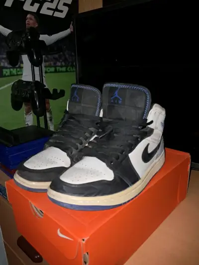 Zapatillas deportivas Air Jordan negras y blancas - miniatura 4
