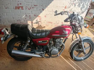 Moto Honda V-Men para REPARAR - miniatura 1