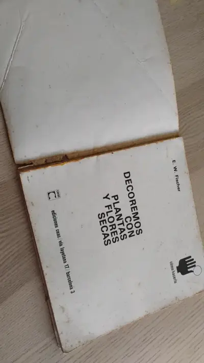 Libro 'Decoremos con Plantas y Flores Secas' - miniatura 3