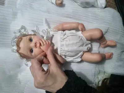 Muñecas Reborn Realistas de Silicona - miniatura 3