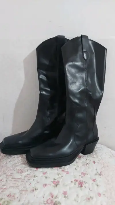 Botas Vaqueras Negras Charles Keith - miniatura 1