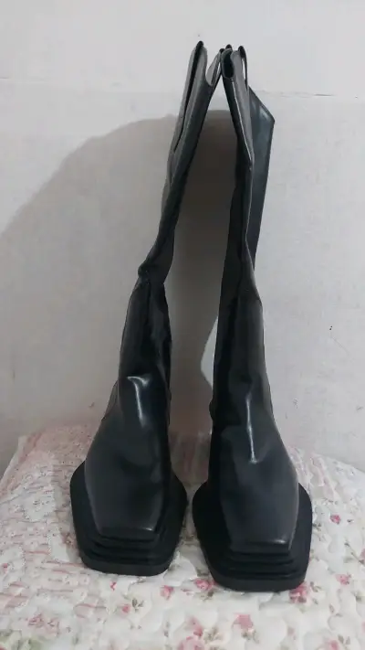 Botas Vaqueras Negras Charles Keith - miniatura 2
