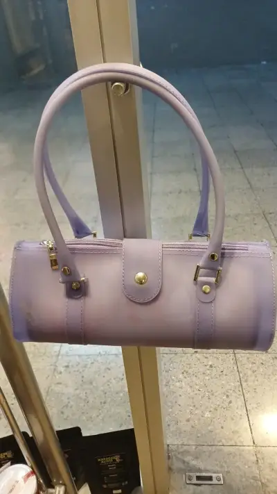 Bolso de mano color lila elegante - miniatura 1