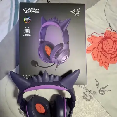 Audífonos Razer Kraken Kitty V2 Edición Pokémon - miniatura 3