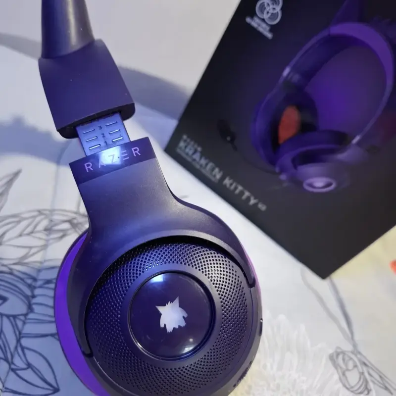 Audífonos Razer Kraken Kitty V2 Edición Pokémon - 5