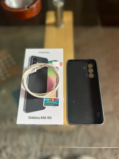 Samsung Galaxy A56 5G en buen estado - miniatura 4