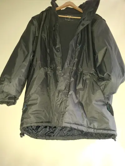 Parka impermeable negra para hombre - miniatura 1