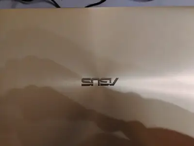 Laptop ASUS UX310UQK - miniatura 1