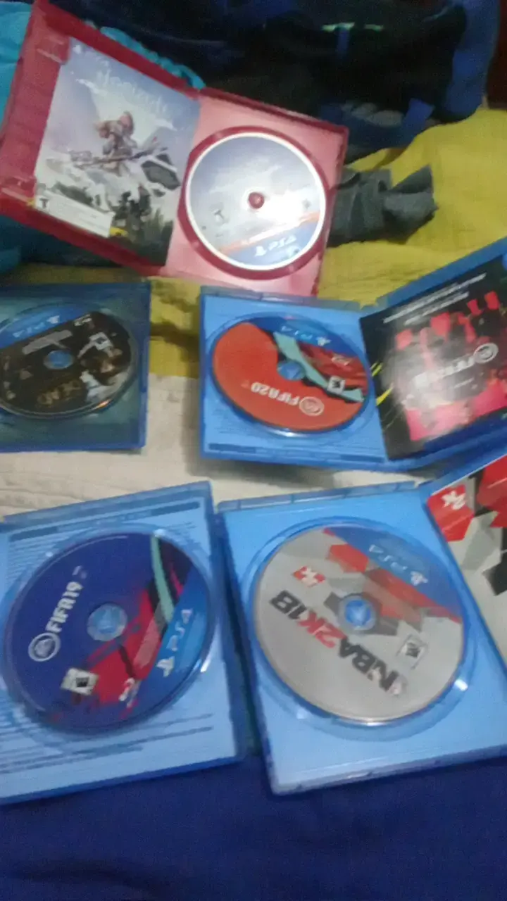 Lote de juegos PS4 variados - 2