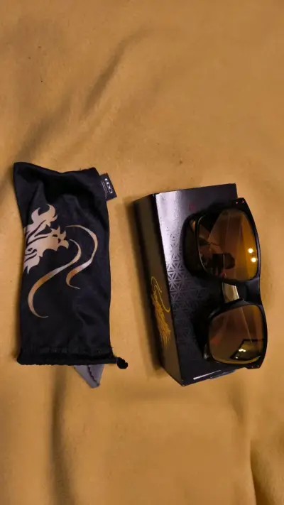 Gafas de sol polarizadas con estuche - miniatura 1