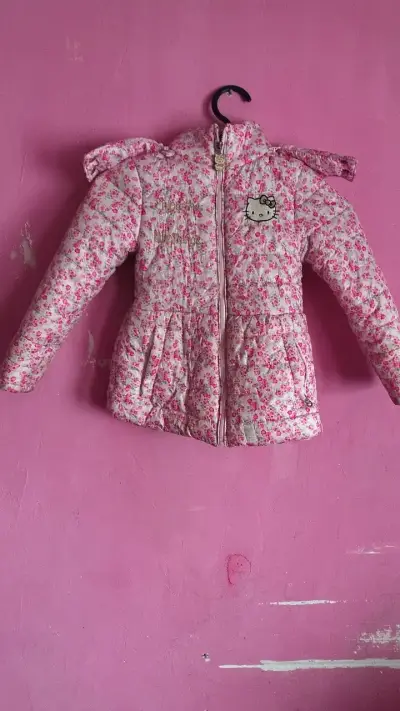 Chaqueta infantil Hello Kitty floreada - miniatura 1