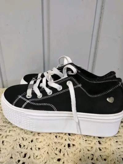 Zapatillas negras casuales talla 38/39 - miniatura 2