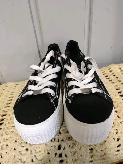 Zapatillas negras casuales talla 38/39 - miniatura 3