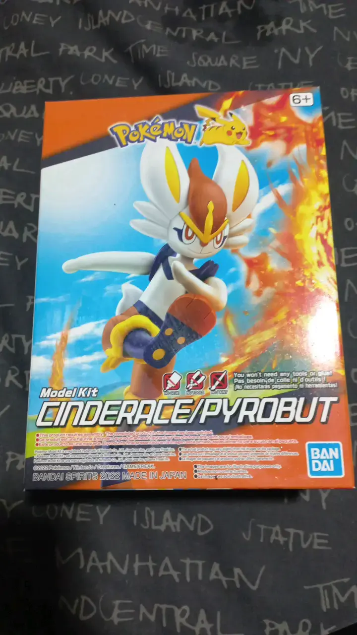 Kit de modelo Pokémon Cinderace/Pyrobut Bandai