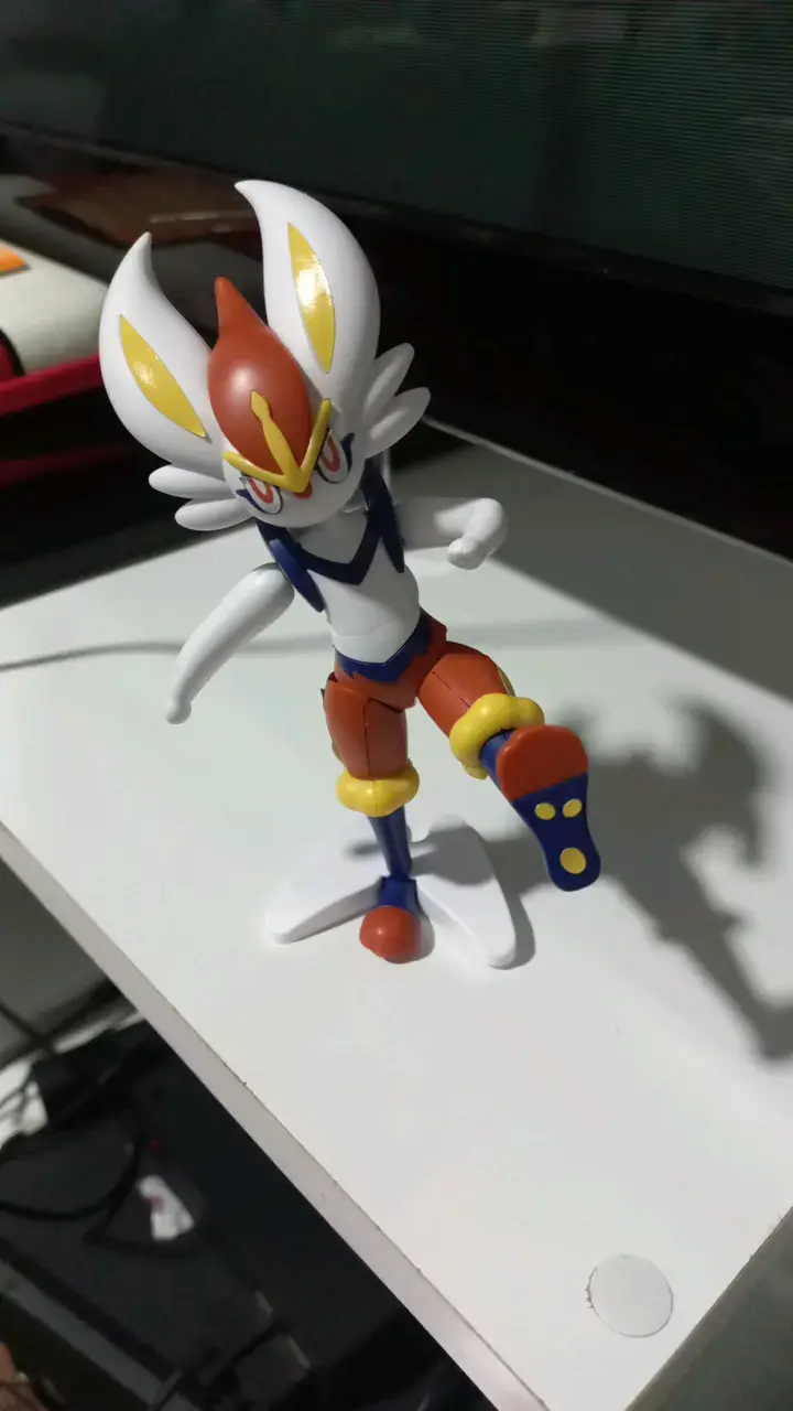 Kit de modelo Pokémon Cinderace/Pyrobut Bandai - 2
