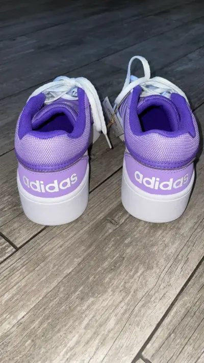 Zapatillas deportivas moradas y blancas Adidas - miniatura 5