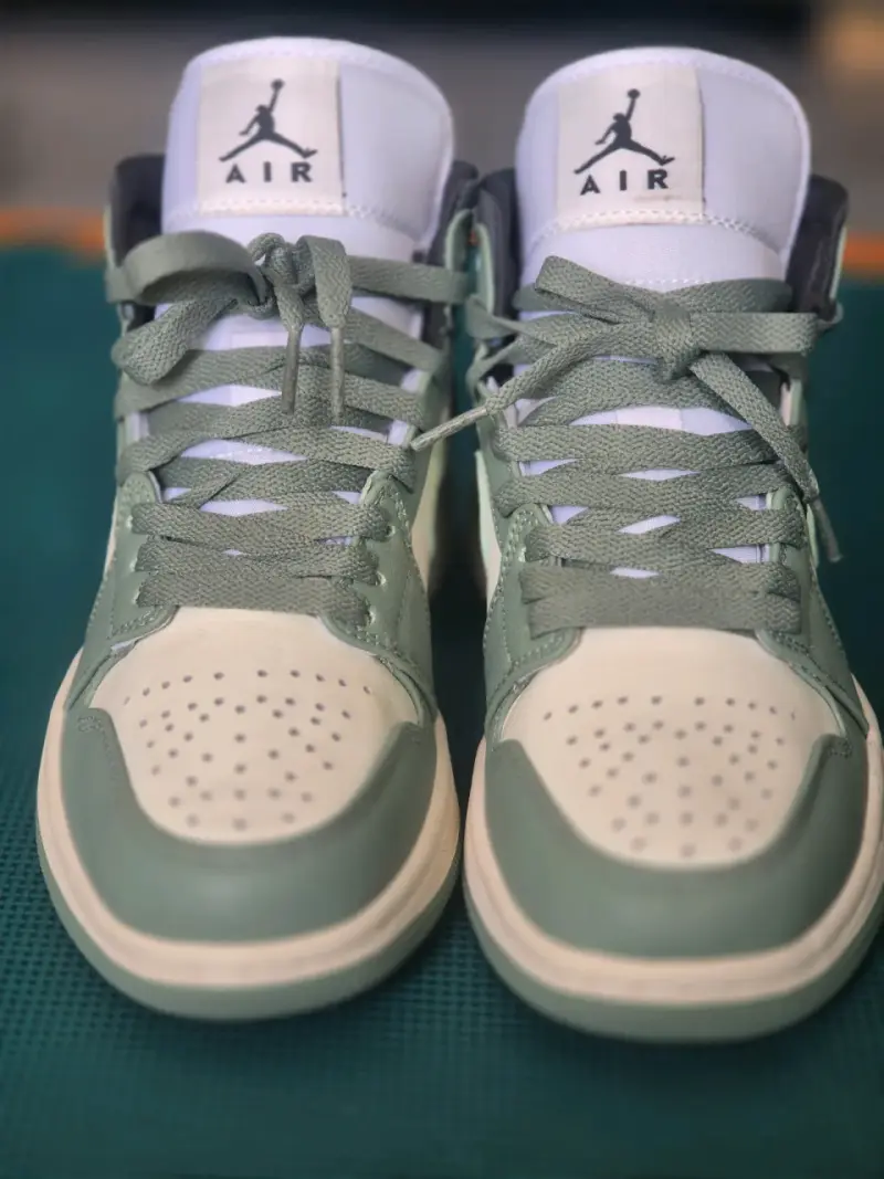 Zapatillas deportivas Air Jordan blancas y verdes - 3