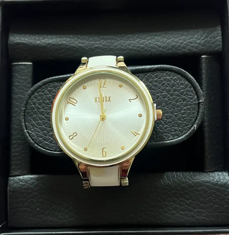 Reloj de pulsera Kenox dorado con correa blanca - 1
