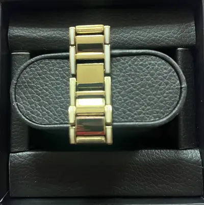 Reloj de pulsera Kenox dorado con correa blanca - miniatura 2
